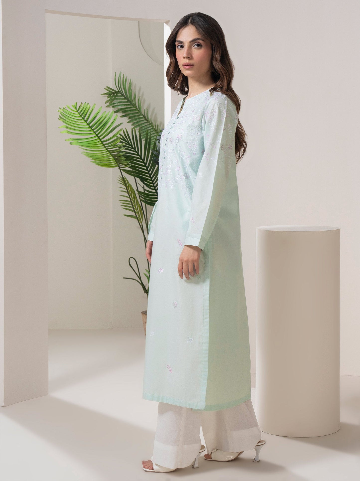 Embroidered Lawn Shirt  (Pret)